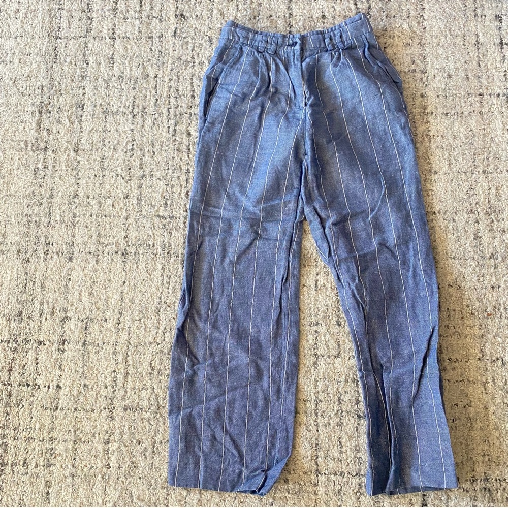 •Ballantyne pinstripe straight leg pants• Size 2